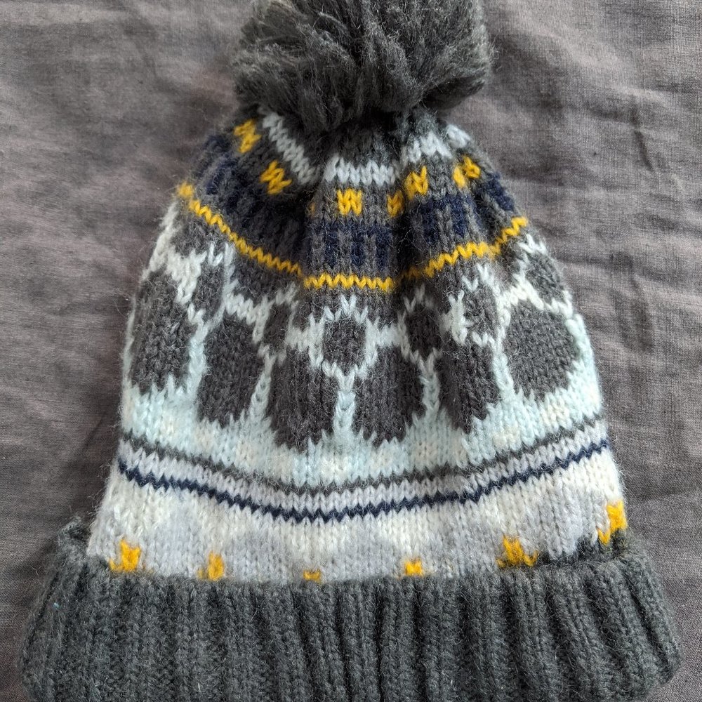 Gap Knitted Womens Winter Hat with Pom Pom